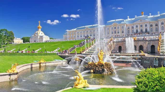 peterhof palace and park private tour with boat ride back