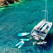 Marseille: Calanques Catamaran Tour & Standup Paddle