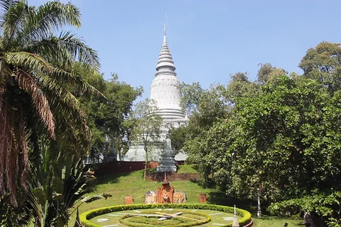 Best of Phnom Penh: Half-Day Private City Tour