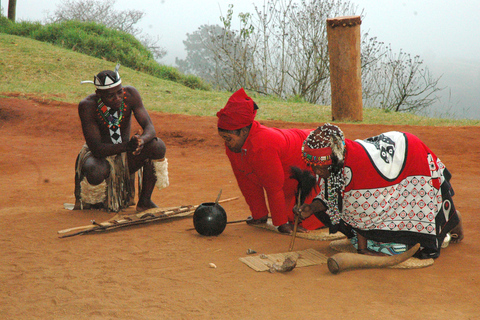 PheZulu Cultural Village & Oracle-consultatietour