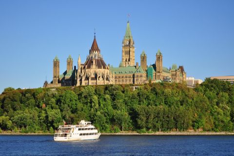 Ottawa: Scenic City Tour with Canal Cruise
