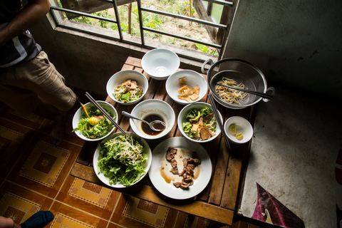 Hoi An: Evening Food Tour by Bike