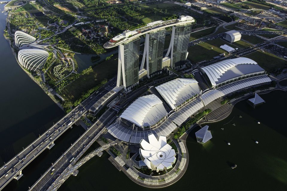 File:Marina Bays Sands Hotel from the bridge connecting to the