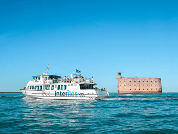 La Rochelle: Fort Boyard Guided Boat Trip