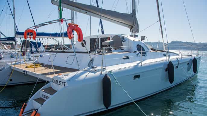 lisbon 2hour private sailing trip by catamaran