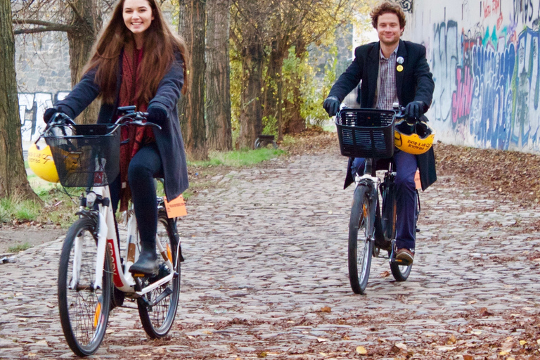 Praag: 3 uur durende e-bike tour door het communisme en de tweede wereldoorlog