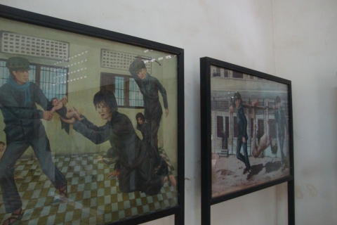 Phnom Penh: Halbtagestour S-21-Gefängnis & Killing Fields