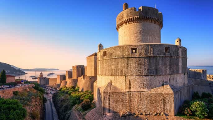 dubrovnik city walls walking tour