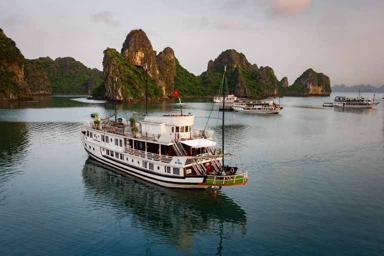 From Ninh Binh : Bai Tu Long Bay 2-3 Days Garden Bay Cruise 3 Days 2 Night