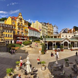 Karlovy Vary Private Tour: A Day Trip from Prague