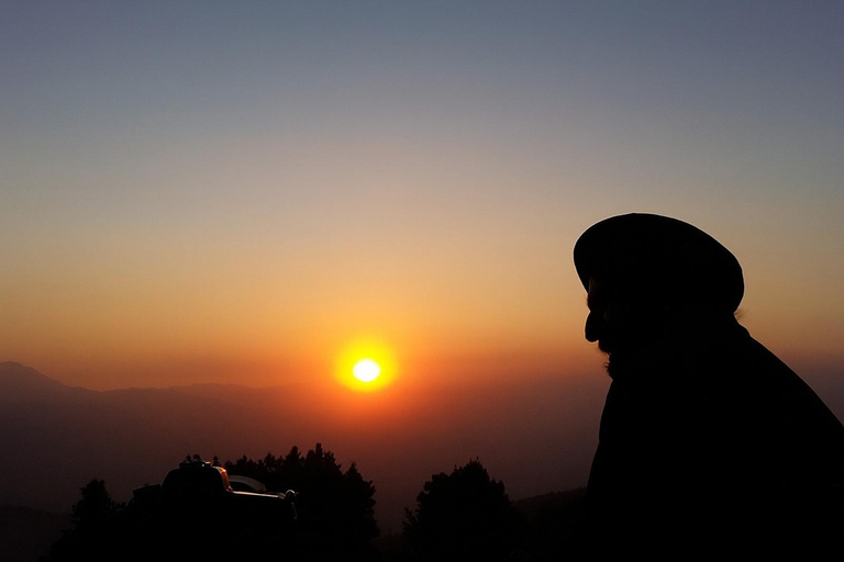 Pokhara: Sarangkot Cable Car Sunrise Tour with guide