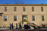 Colonial Williamsburg, Christmas Walking Tour - Housity