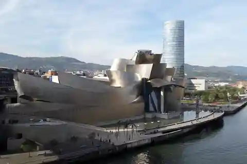 De San Sebastian: Bilbau e Museu Guggenheim tour particular