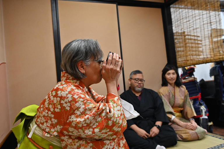 Learn Zen in a class of making tea near Osaka Castle