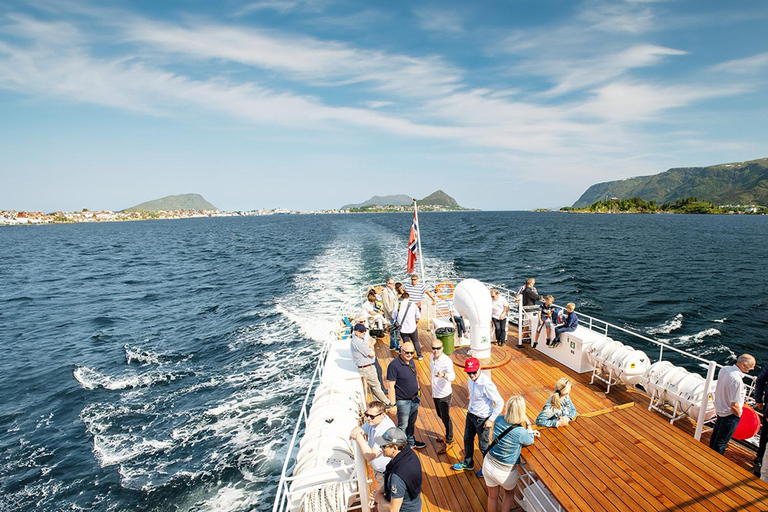 奥勒松：峡湾“Flyt-Bar”水上酒吧派对奥勒松：峡湾上的“Flyt-Bar”水上休闲派对