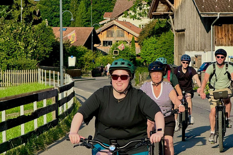 Odkryj Interlaken – jeziora, ruiny i widoki na wycieczce e-roweremOdkryj Interlaken – jeziora, ruiny i widoki: wycieczka na e-rowerze