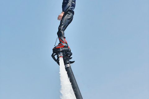 Dubaï: une expérience de 30 minutes en flyboard