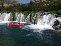 Obrovac, rafting o kayak en el río Zrmanja - Housity