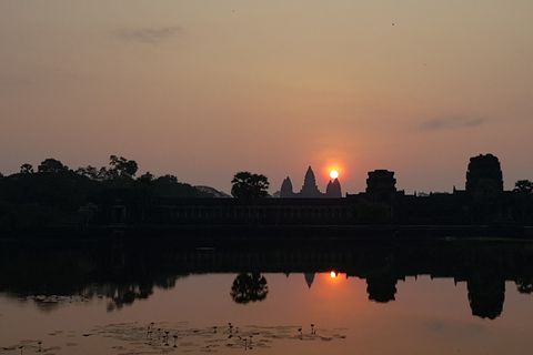 Angkor Wat-dag privétour met zonsondergang