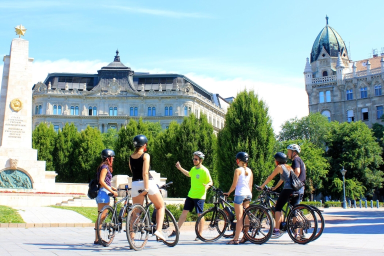 Budapest E-Bike Tour mit Kaffeepause2,5-stündige Tour mit Budaer Burgviertel