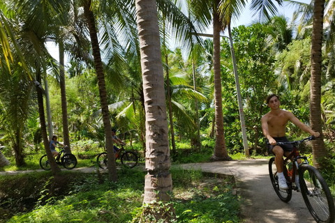 Excursion d'une journée à vélo à Damnoen Saduak au départ de Bangkok