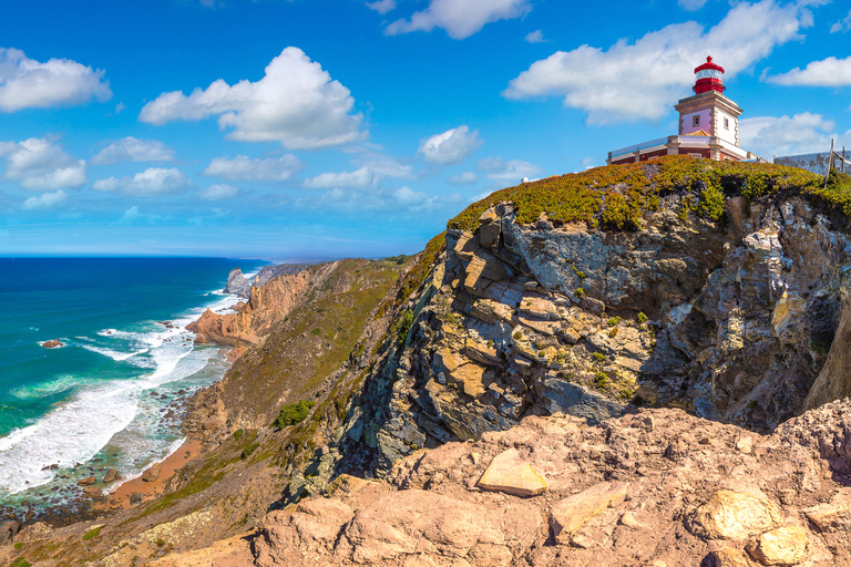 Da Lisbona: tour privato di mezza giornata a Sintra Cascais