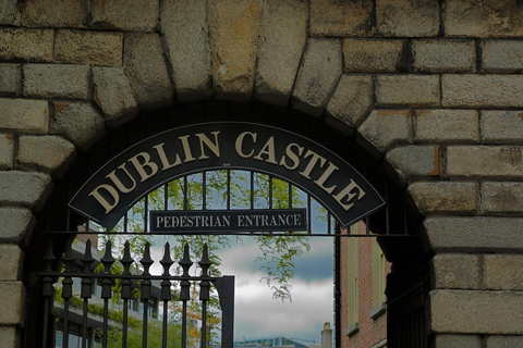 Dublin: Book of Kells, Dublin Castle and Christ Church TourEnglish Tour