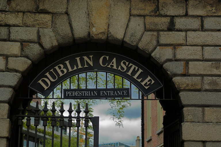 Dublin: Book of Kells, Dublin Castle and Christ Church Tour English Tour