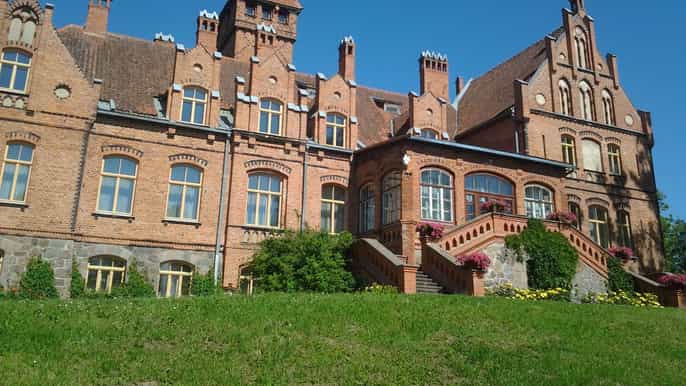 riga nearby manors and castles tour
