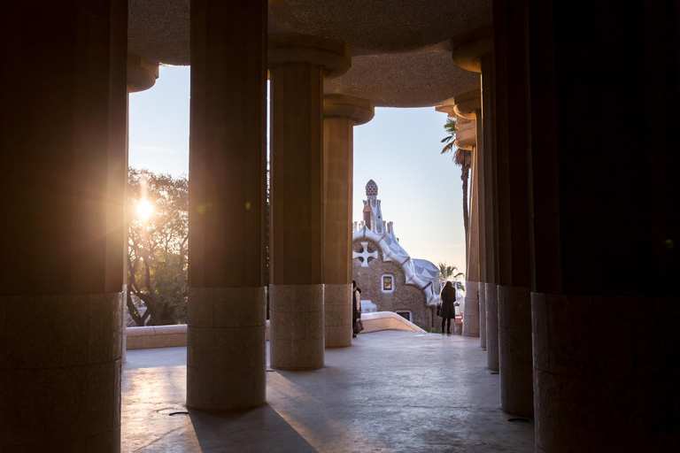 Barcelona: Sagrada Familia and Park Guell Combo Guided Tour Sagrada Família followed by Park Güell