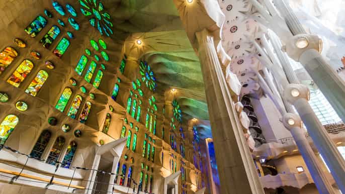 sagrada família guided tour with tower visit