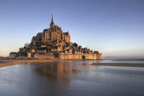 Da Parigi: Tour di Mont Saint-Michel con servizio di prelievo in hotelTour in spagnolo