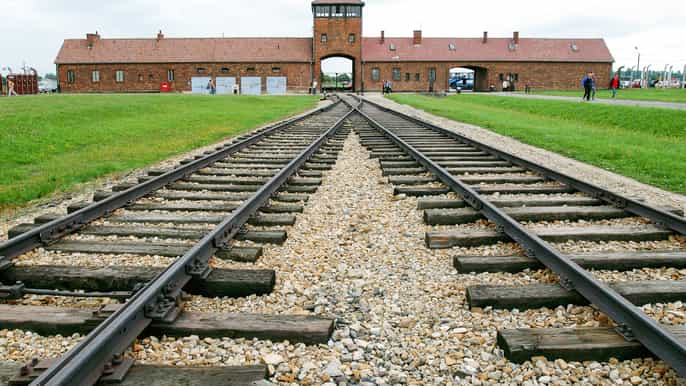 depuis cracovie auschwitz et mine de sel de wieliczka