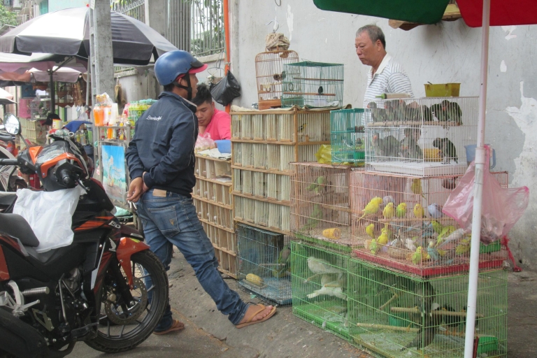 Ho Chi Minh-stad: Saigon Morning Markets Tour per motorTour met ophalen en wegbrengen buiten District 1, 3 & 4