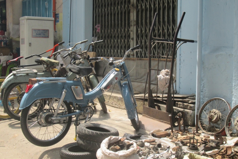 Ho-Chi-Minh-Stadt: Saigon Morning Markets Tour mit dem MotorradTour mit Abholung und Rückgabe außerhalb von Distrikt 1, 3 und 4