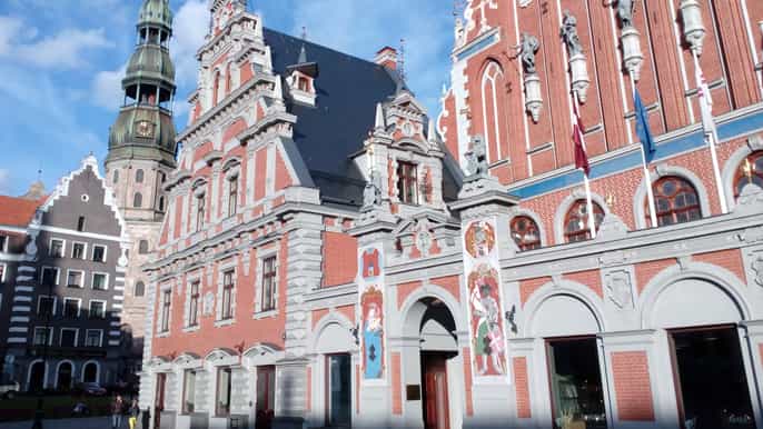riga 3hour private sightseeing excursion by car and foot