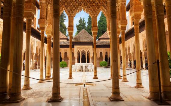 Alhambra, Generalife & Nasridenpaläste Tour ohne Anstehen