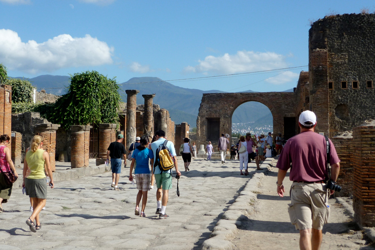 De Nápoles: Excursão particular de 1 dia a Pompéia e Costa AmalfitanaTour em inglês, italiano ou espanhol