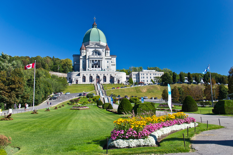 Montreal: Small Group Sightseeing Tour with Seasonal Cruise Shared Tour