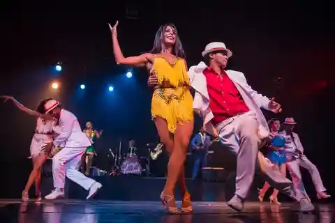 Rio de Janeiro: Ritimler ve Kökler Tropikal Karnaval Gösterisi