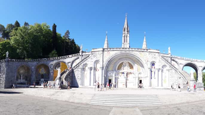 from san sebastian lourdes private fullday tour