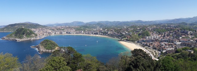 Visit San Sebastian Private Walking Tour w/ Panoramic Views in San Sebastián