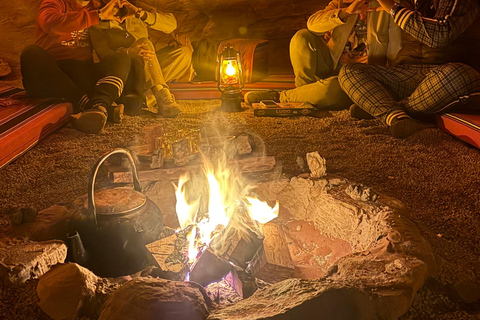 Wadi Rum: Cave Stargazing Experience