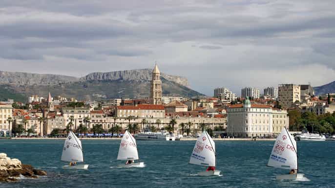 1.5hour walking tour of split old town
