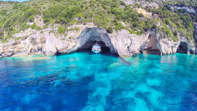 isole di passo e grotte blu crociera da corfù