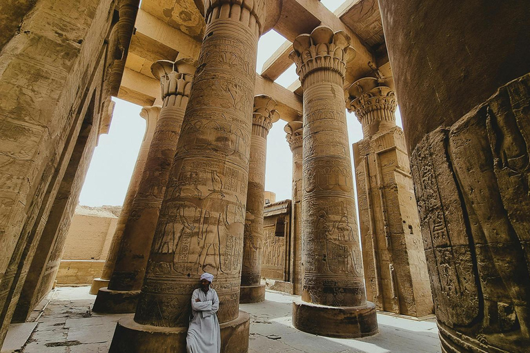 From Hurghada: Luxor Tailor Made Private Tour with Guide