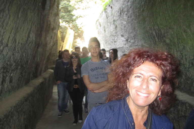 Discover Naples: 2.5-Hour Guided Walking Tour