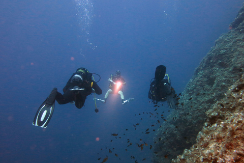 Van Athene: Scuba Diving at the Blue Hole