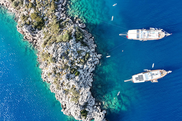 Navega na Turquia: Fethiye Kekova Fethiye Cruzeiro em Gulet de idades mistas