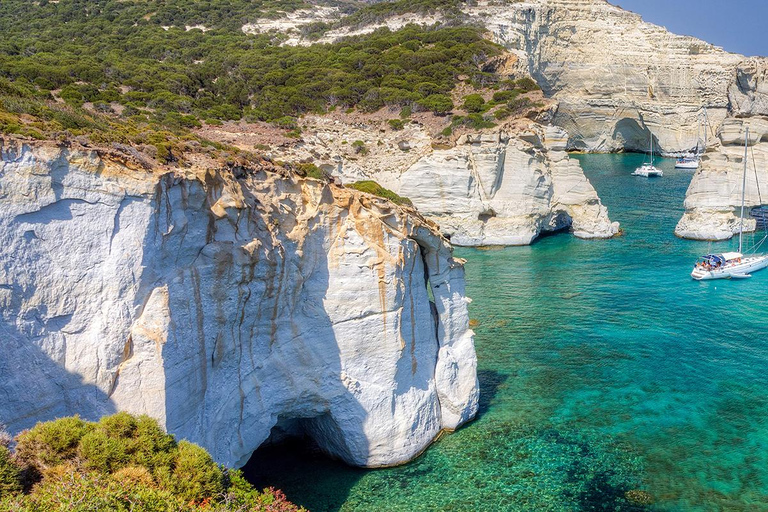 Adamas: escursione in barca a vela a Kleftiko con snorkeling e pranzoAdamas: Escursione giornaliera in barca a vela Kleftiko con snorkeling e pranzo